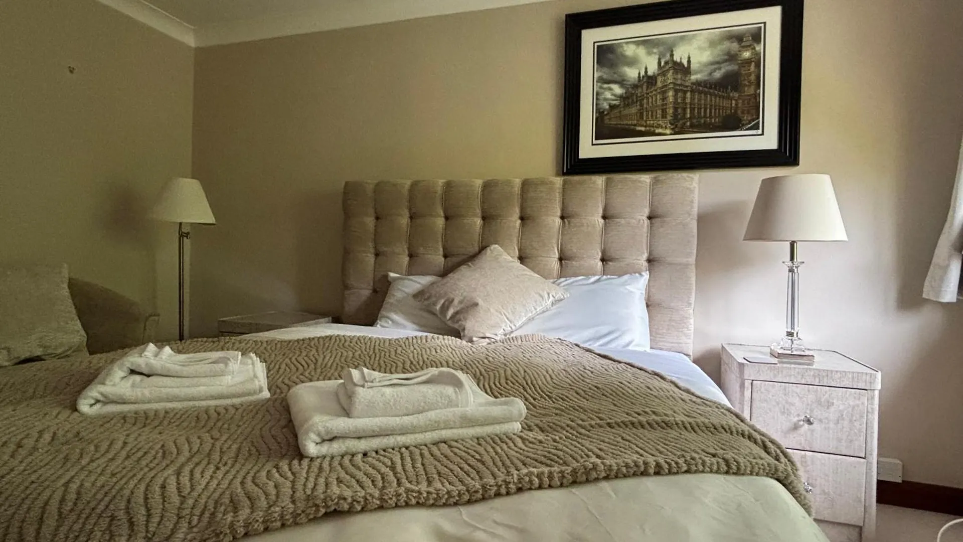 Traditional English House 0*, Brighton United Kingdom