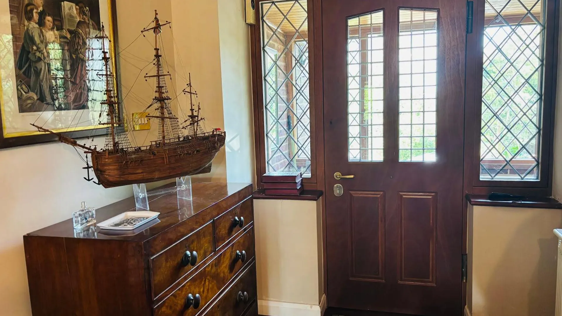 Villa Traditional English House Brighton